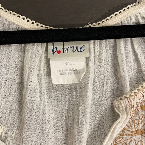 Off white top - Picture 3 of 3